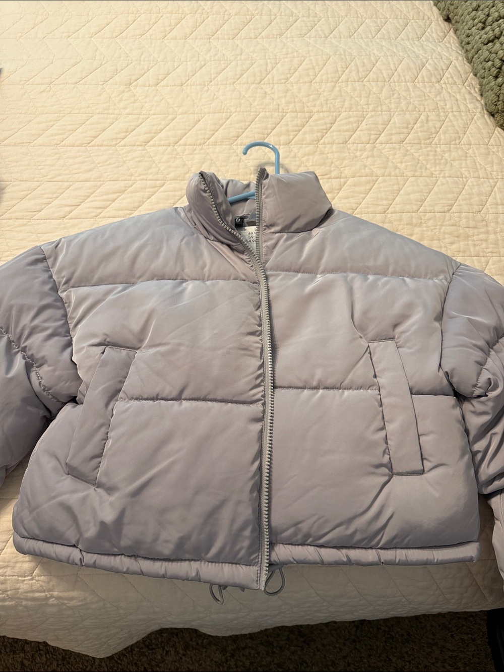 NWT! Light Gray Cropped Puffer Jacket - Women's